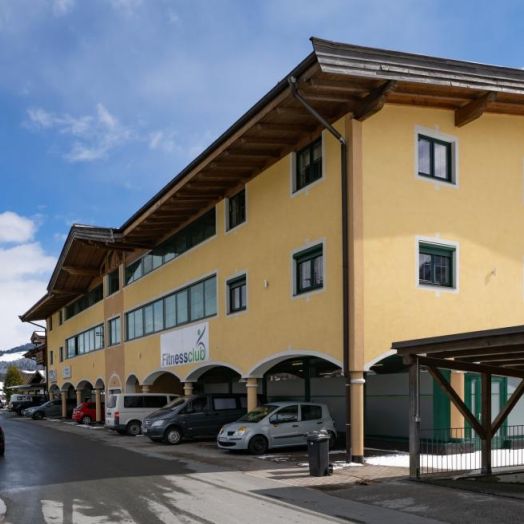 2023101311846903-appartement-bergblick-bahnhofstrasse-26-kirchberg-haus-aussenxmin