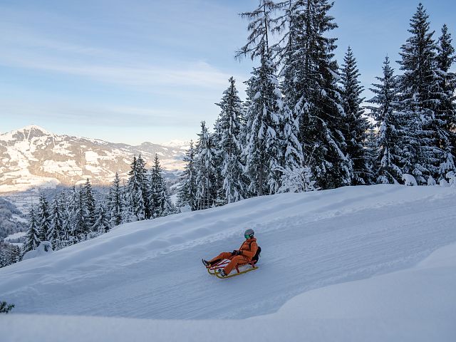 steinehuepfen-am-filzalmsee-in-brixen-im-thale©mirjageheye5